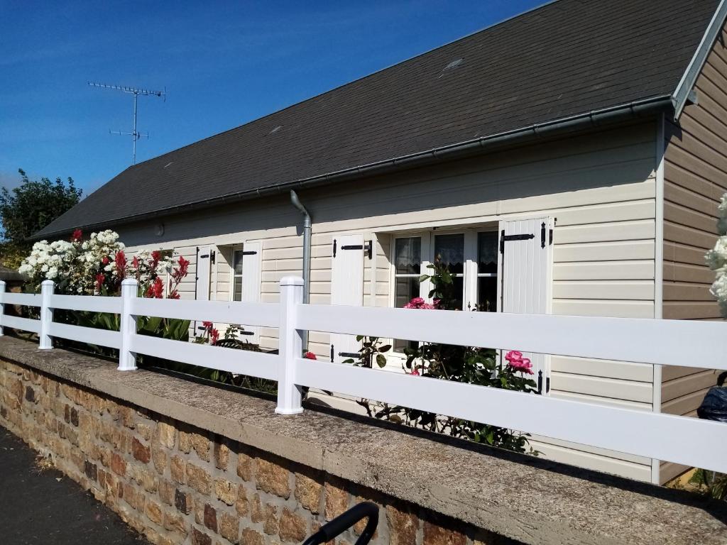 Chez Colette 8 La Gare Montviron, 50530 Montviron