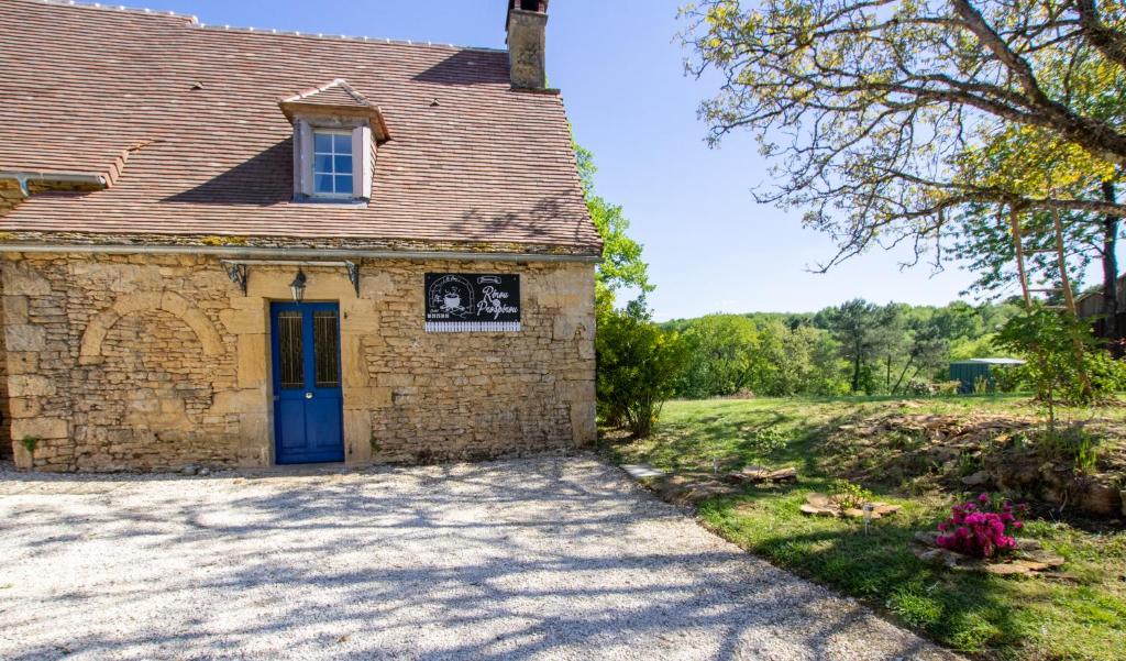 Chez Rénou et Prospérou maison typique du Sarladait La Doinie, 24590 Genestal