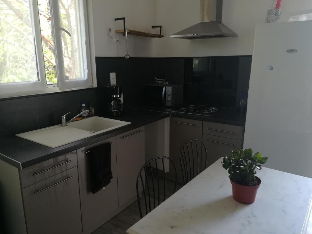 Maison de vacances Cigalou 320G Chemin des Busclats 84800 LʼIsle-sur-la-Sorgue