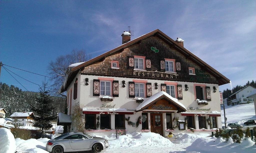 Cinéma maison-Manley avec grand parking 38410 Chamrousse