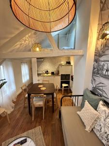 Cliquot Tiny house