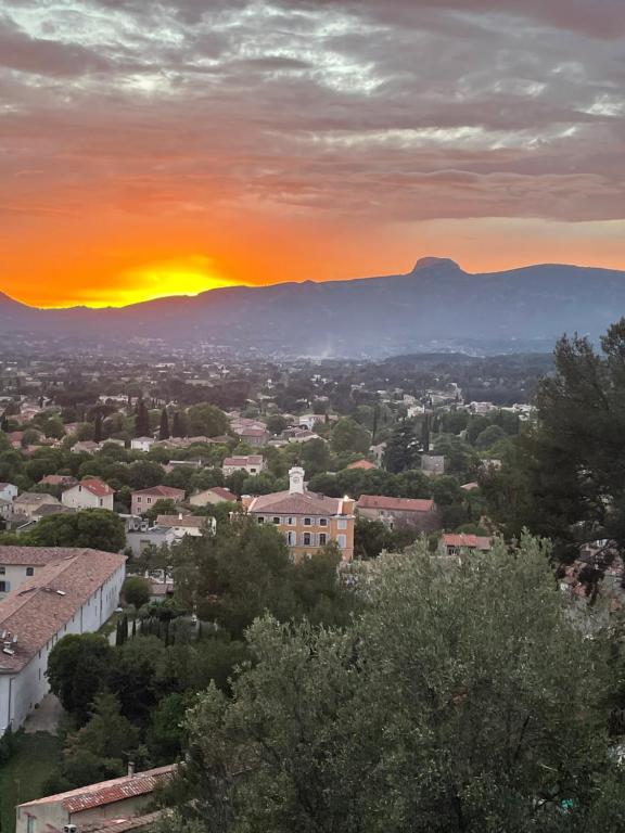 Cocon provençal entre mer et colline proche Cassis 28 Corniche du Douard, 13420 Gémenos