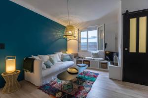 COCOON KEYWEEK Holiday House with lovely patio in Biarritz city center