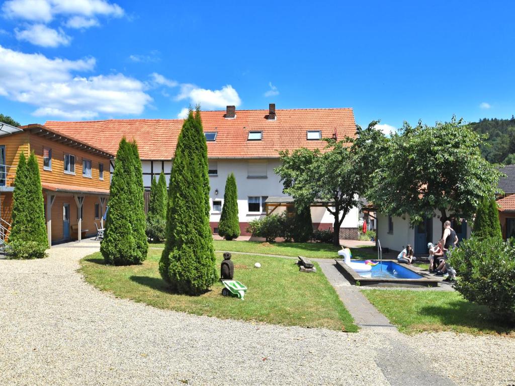 Maison de vacances Combined group accommodation on a farm bordering on the Kellerwaldsteig  34537 Bad Wildungen