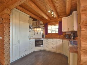 Maison de vacances Comfortable and cosy holiday home with hot tub sauna terrace and garden  92552 Teunz Bavière