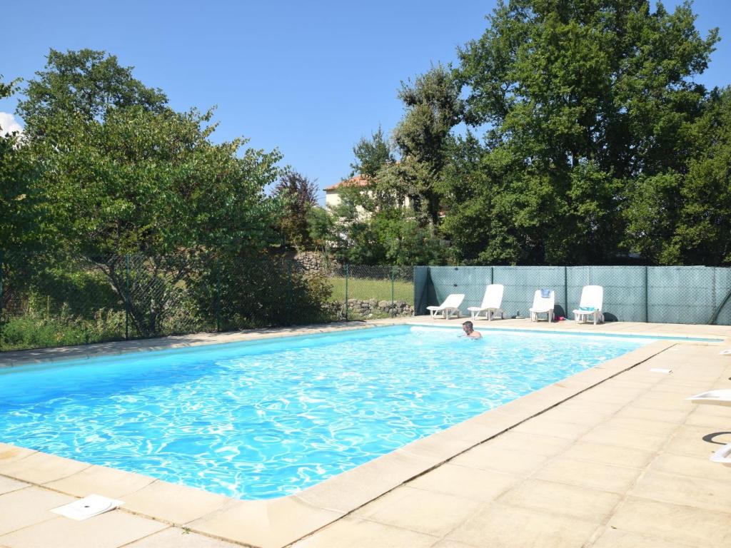 Comfortable Apartment in Lablach re with Terrace in Ard che , 07230 Lablachère