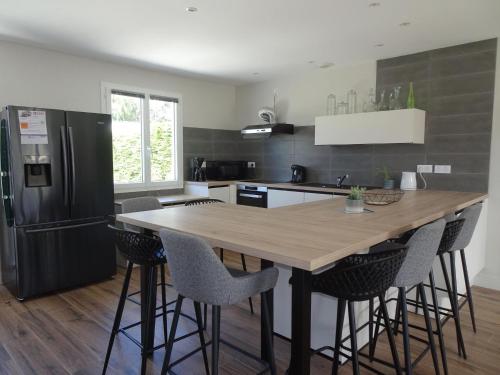 Comfortable Bungalow, Pleumeur-Bodou, Pink Granite Coast