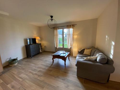 Comfortable cottage in a peaceful location in the Rance Valley, St Suliac