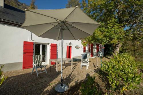 Comfortable farm house Petit Barzun, in the Parc National Pyrenees