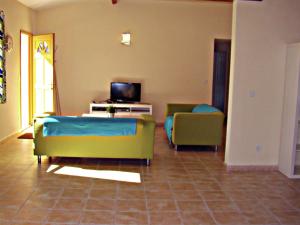 Comfortable ground floor holiday home with covered terrace