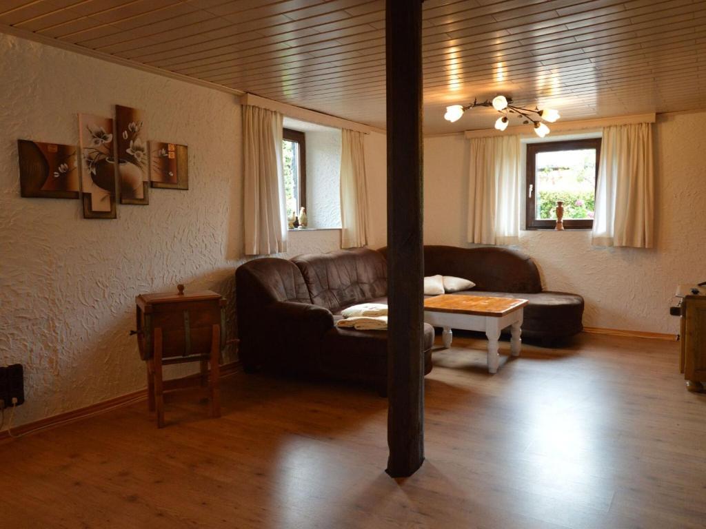 Comfortable holiday home in Auw with garden , 54597 Auw