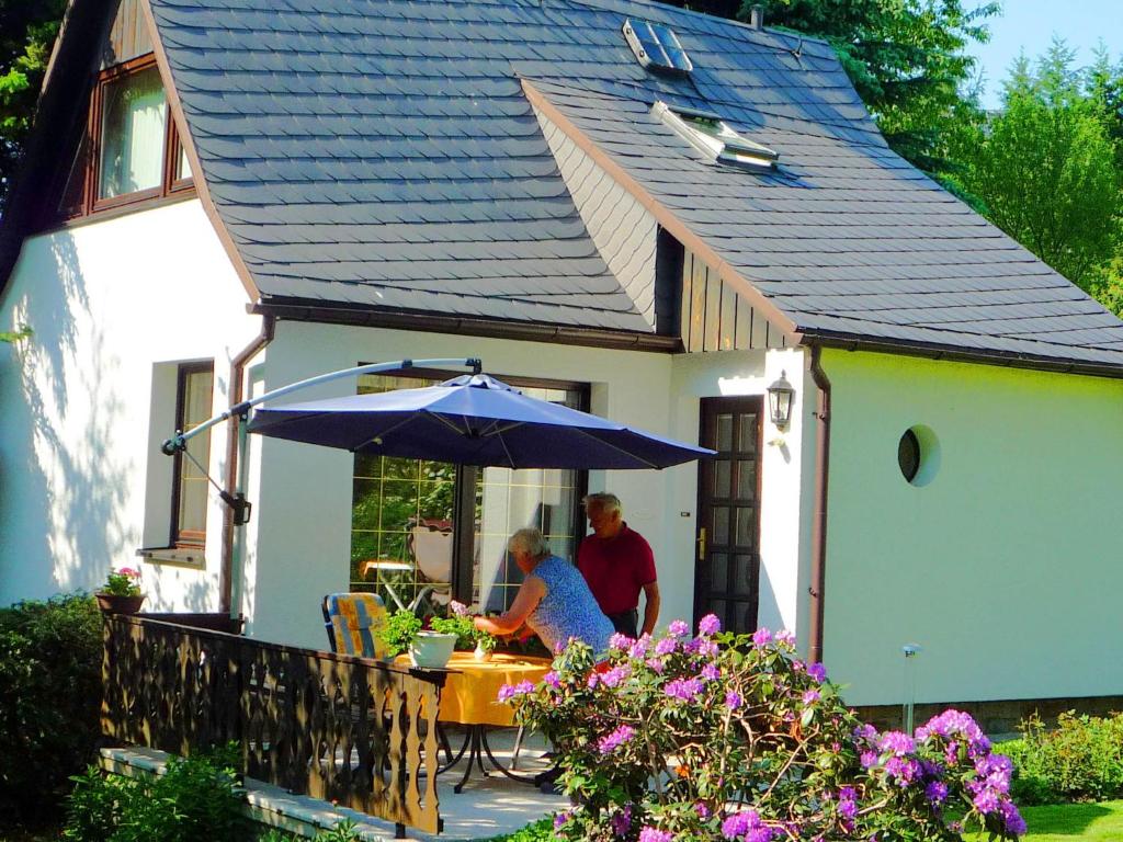 Comfortable Holiday Home in Schlettau near Horse Riding , 09487 Schlettau