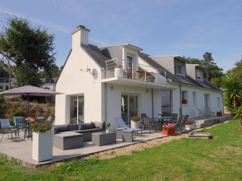 Maison de vacances Comfortable holiday home with partial sea views, Douarnenez-Tréboul  29100 Douarnenez