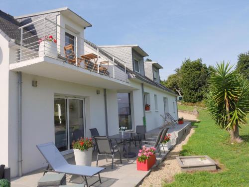 Comfortable holiday home with partial sea views, Douarnenez-Tréboul