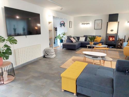 Comfortable holiday home XXL directly on the beach, Plounéour-Brignogan Plages