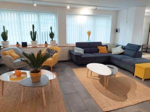 Comfortable holiday home XXL directly on the beach, Plounéour-Brignogan Plages