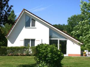 Comfortable home with terrace in a pleasant holiday village