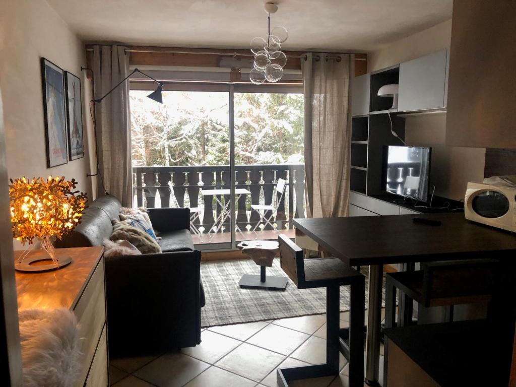 Comfy cottage in Saint Bonnet la Rivi re with pool
