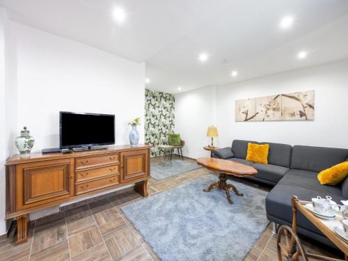 Comfy Holiday Home in Longkamp with Garden and Terrace