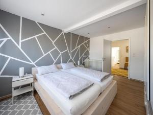 Comfy Holiday Home in Longkamp with Garden and Terrace
