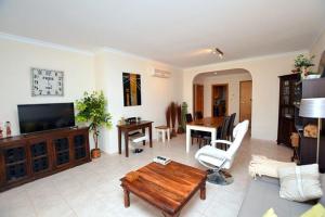 CONDOMINIO LOS OLIVOS DEL GOLF