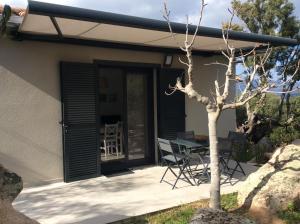 COQUET APPARTEMENT INDÉPENDANT DANS VILLA ENTRE MER ET MONTAGNE
