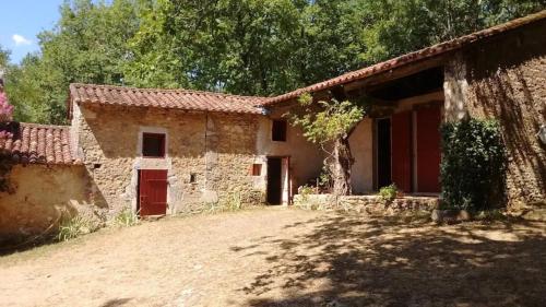 Corps de ferme périgourdin restauré