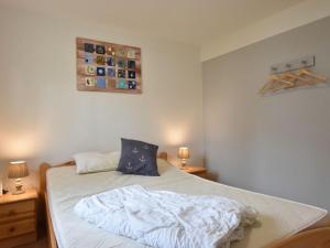 Cosy Holiday Home in Am Salzhaff by the Sea