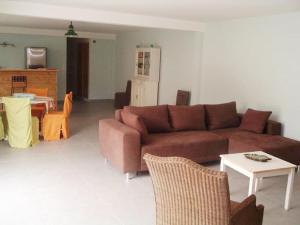 Cosy Holiday Home in Ard che with Swimming Pool