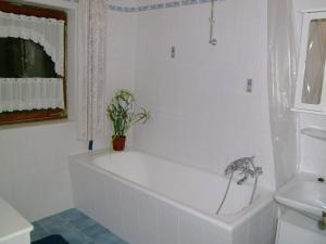 Cosy Holiday Home in Feldwies near Ski Area