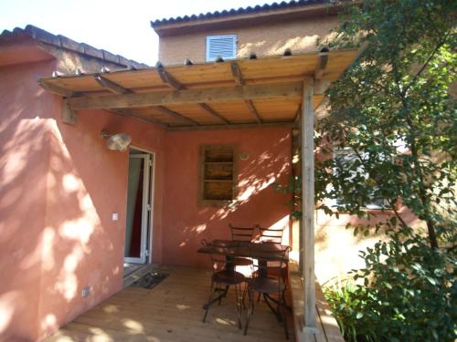 Cosy Holiday Home in Poggio Mezzana on the Beachside