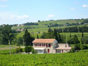 Cosy Holiday Home in Provence with Swimming Pool