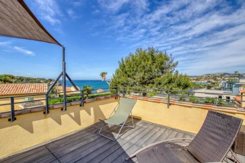 COSY house with SWIMMING POOL and SEA VIEW