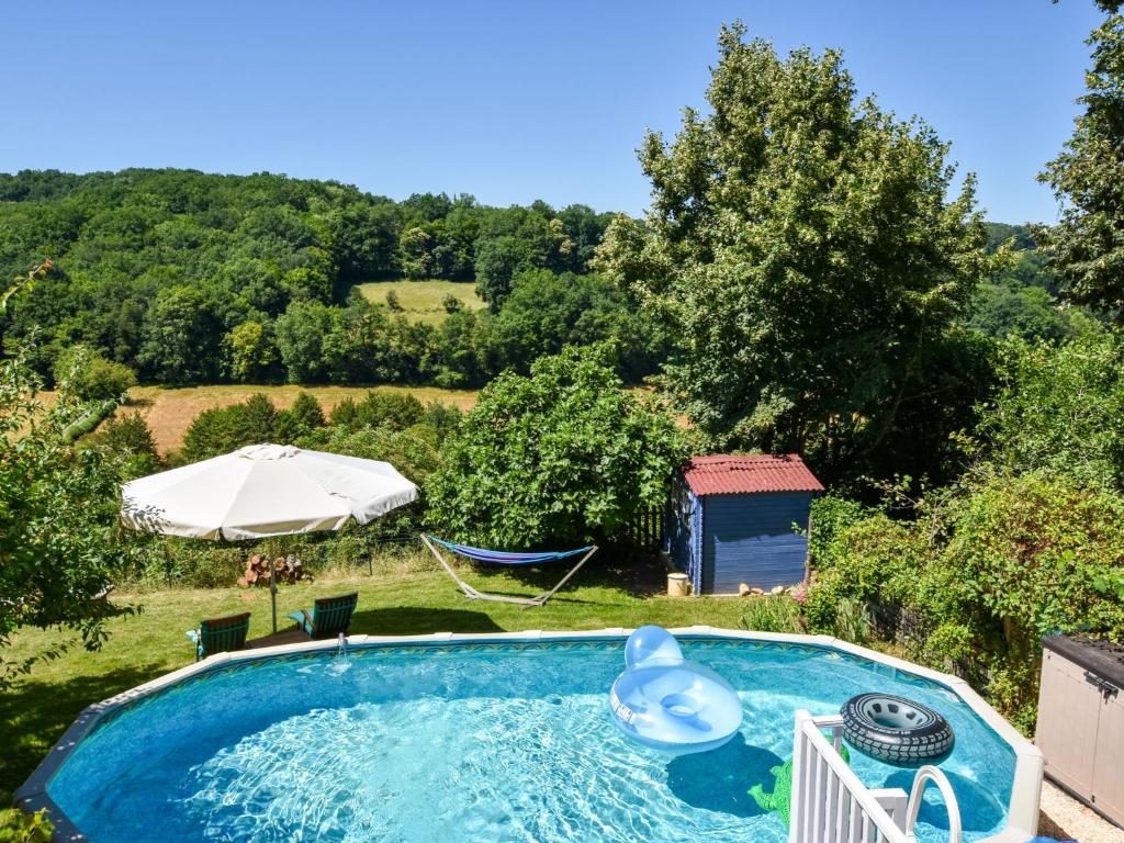 Cosy town house on the edge of a bastide with swimming pool and stunning views , 24550 Villefranche-du-Périgord