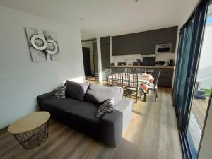 COTE SUD, Maison indépendante avec garage proche centre Bordeaux