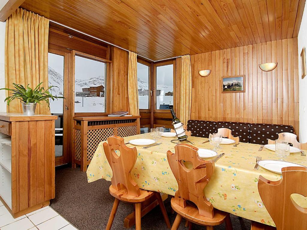 Cottage chaleureux avec Sauna & Jacuzzi