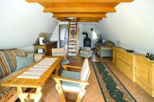 Cottage, Freest