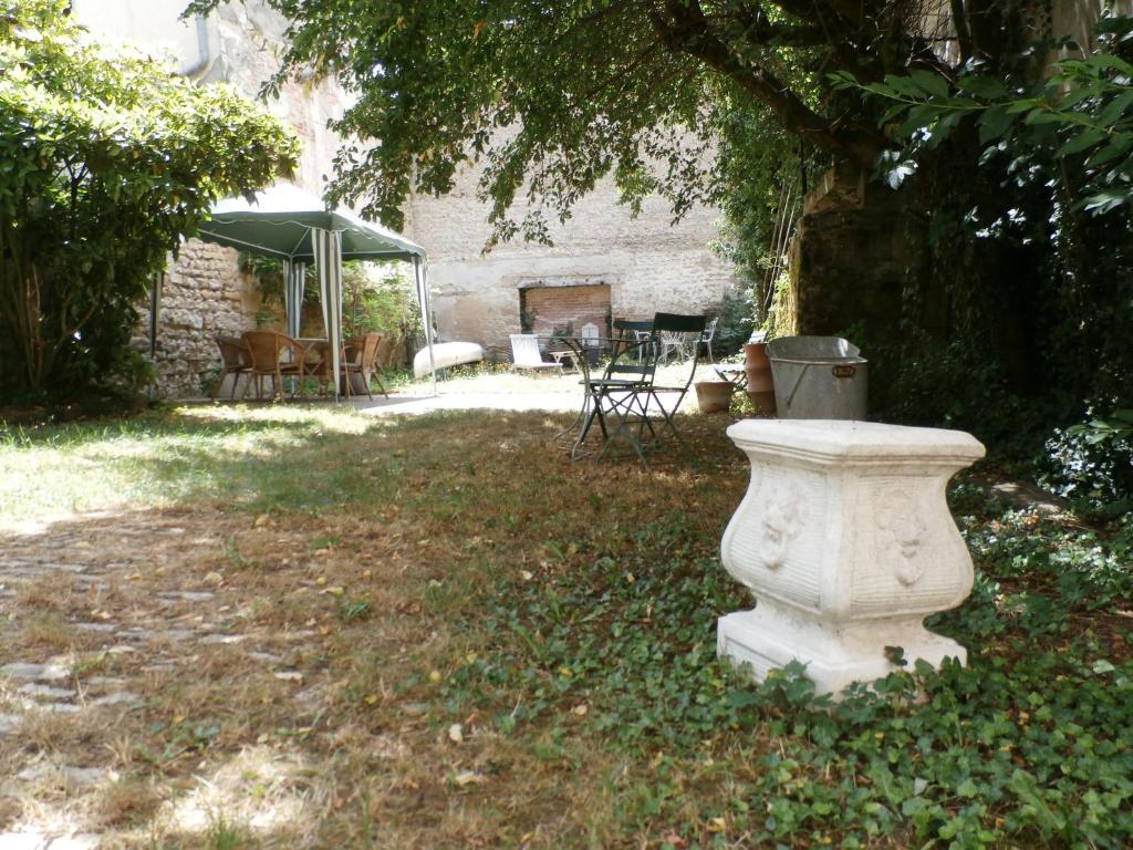 Maison de vacances cottage in a town house in the centre of Gray  70100 Gray