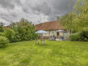 Maison de vacances Cottage in Saint Clair sur l Elle with Garden and Barbecue  50680 Saint-Clair-sur-lʼElle Normandie