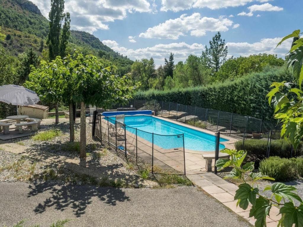 Cottage in Uzer with Pool Terrace Garden Deckchairs , 07110 Uzer