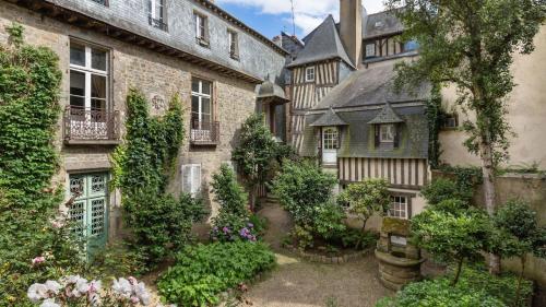 Cottage Livingstone by Cocoonr