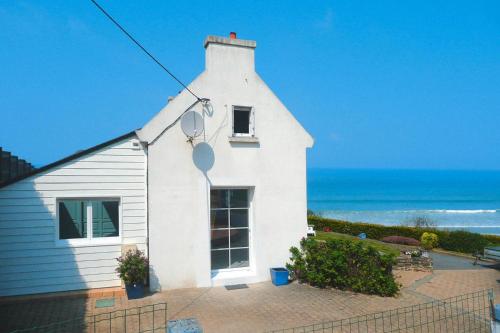 Cottage, Locquirec
