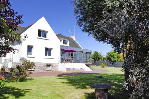 Cottage, Ploubazlanec