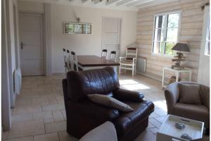 Cottage, St Martin aux Buneaux
