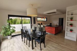 Cottage, St Pabu