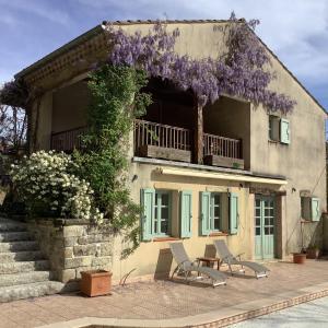 Maison de vacances Courtyard Gite with very large shared pool 33 Chemin de la Croix du Coq 81100 Castres Midi-Pyrénées