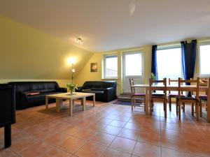 Cozy 5-bedroom Holiday Home in Zierow with Garden