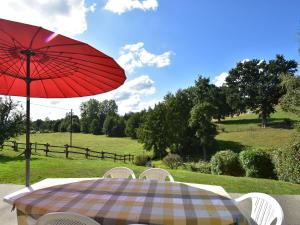 Maison de vacances Cozy Cottage in Normandy France with Private Garden  50540 Isigny-le-Buat Normandie