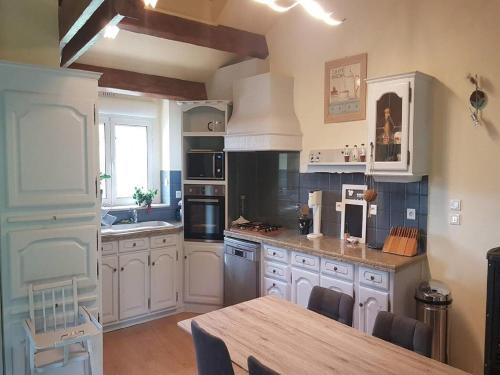 Cozy gite in the heart of an atypical hamlet