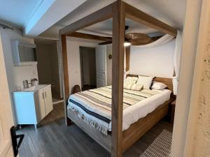 Cozy holiday home in Caniac-du-Causse in a wonderful environment